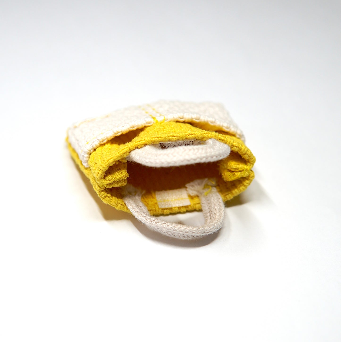 AROMANCE Mini Bag Charm Mimosa